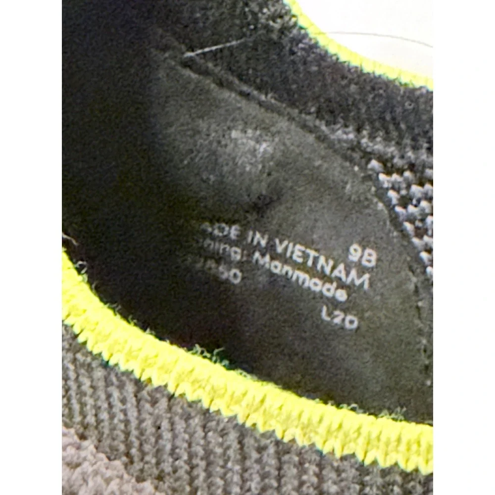 Cole Haan Zerogrand Women 9B Gray Neon Green Knit Slip On Sneakers W21296